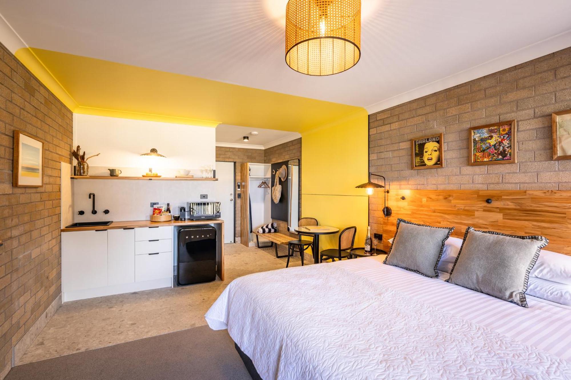 Bermagui Beach Hotel Стая снимка