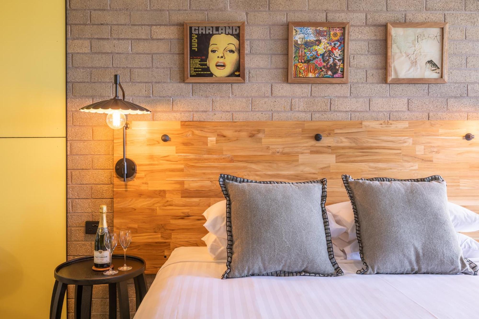 Bermagui Beach Hotel Стая снимка