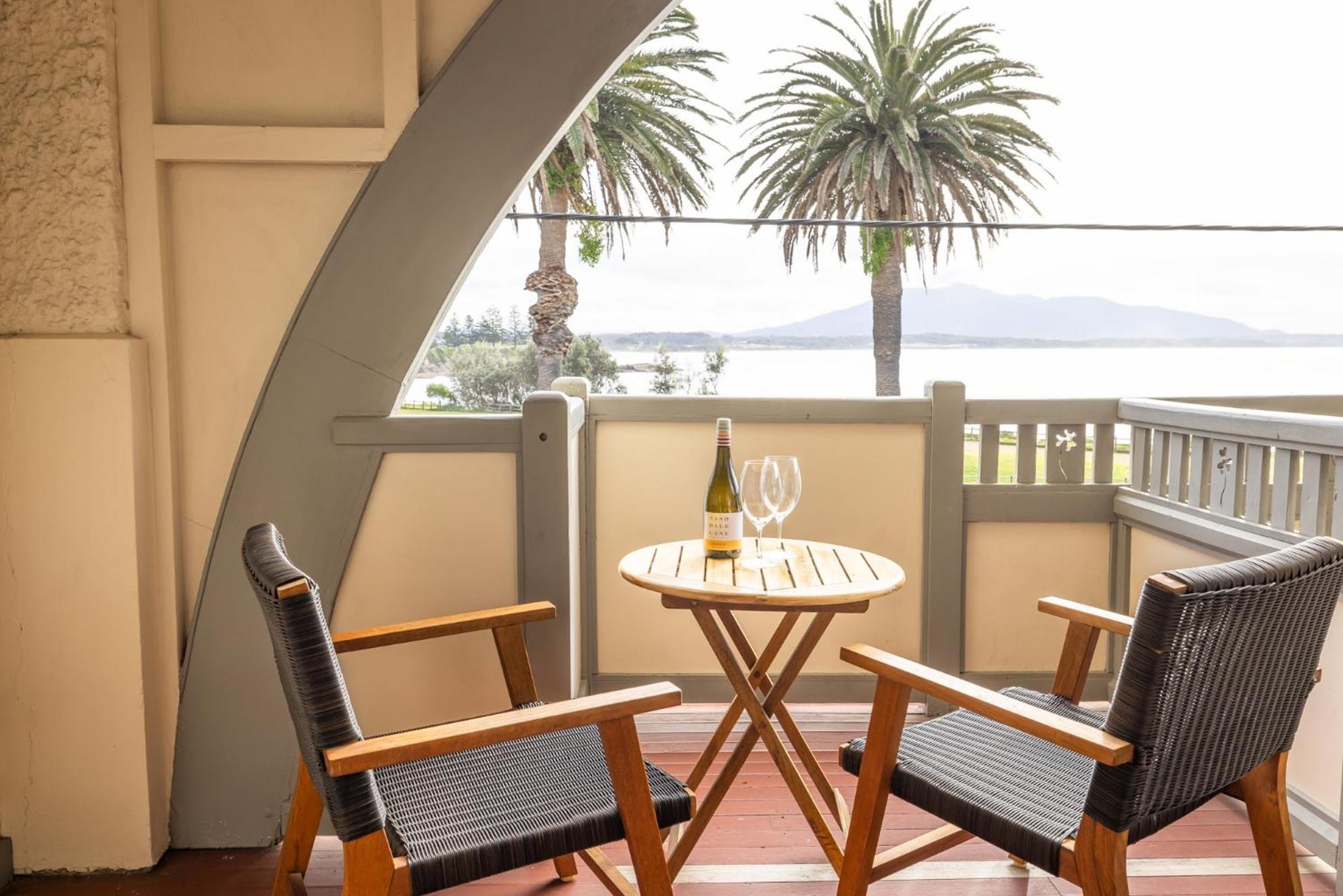 Bermagui Beach Hotel Стая снимка