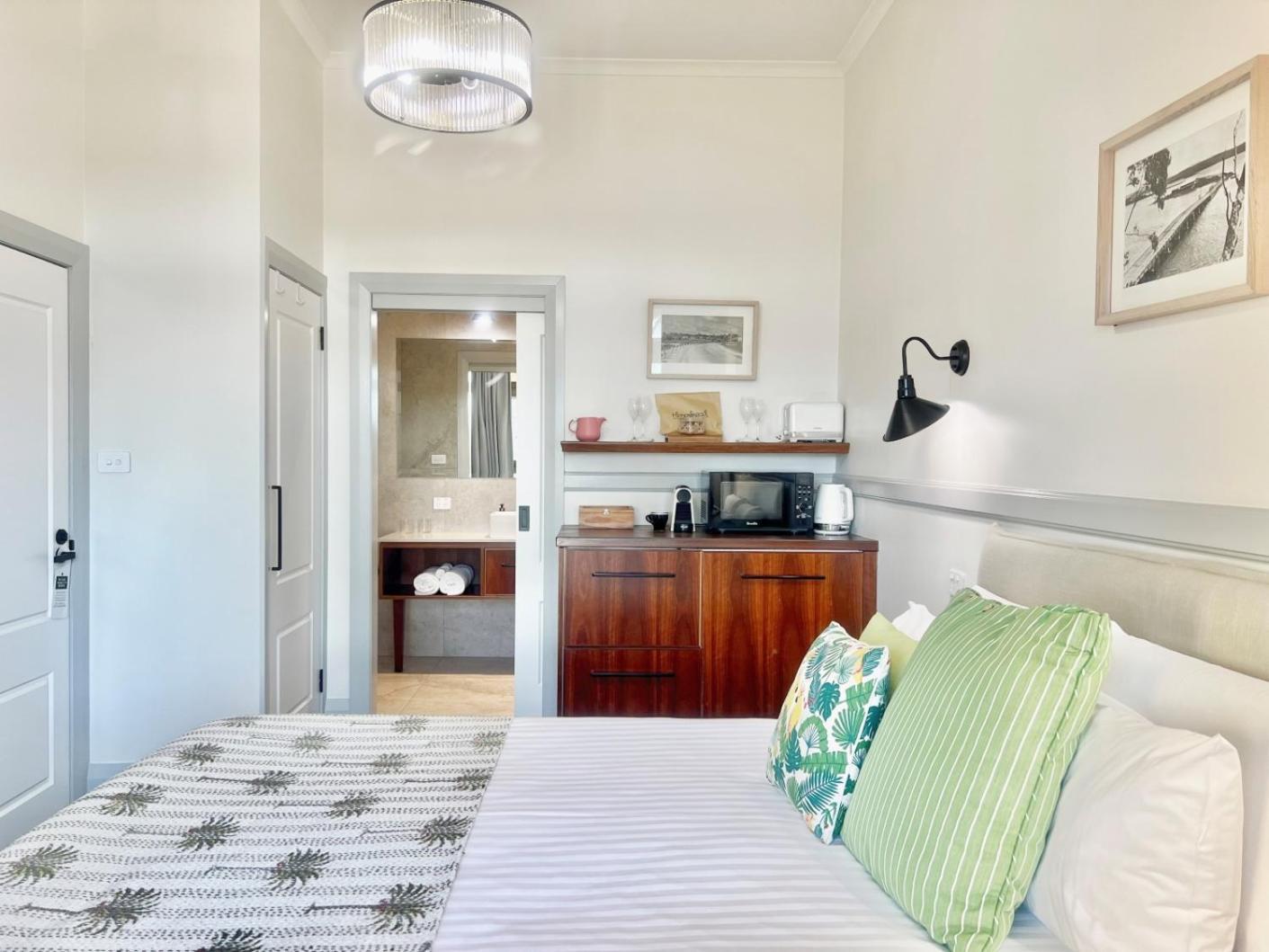 Bermagui Beach Hotel Екстериор снимка