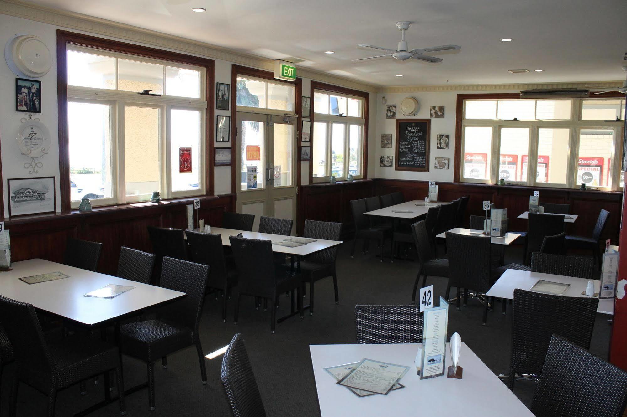 Bermagui Beach Hotel Екстериор снимка